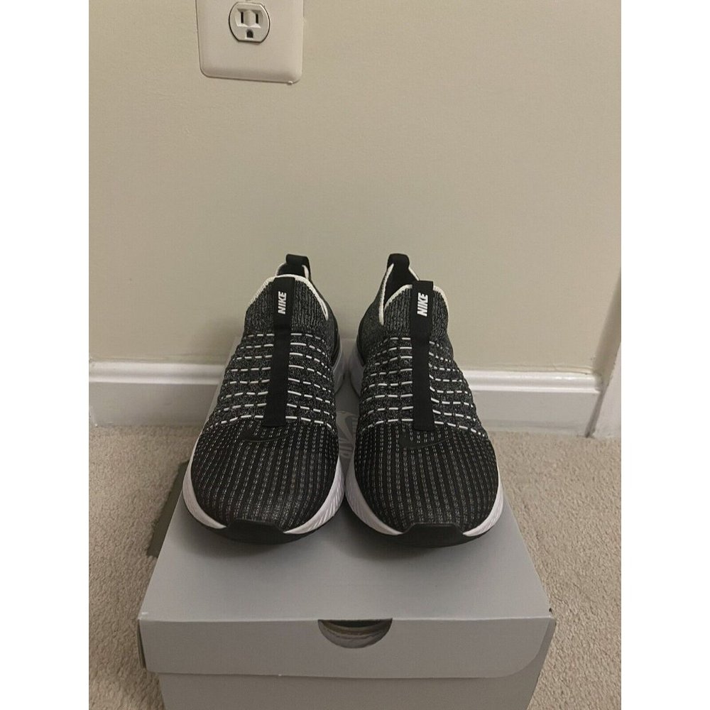 Nike React Phantom Run Flyknit 2 Men’s Size 9 Oreo Running Shoes CJ0277-003 - Picture 5 of 8